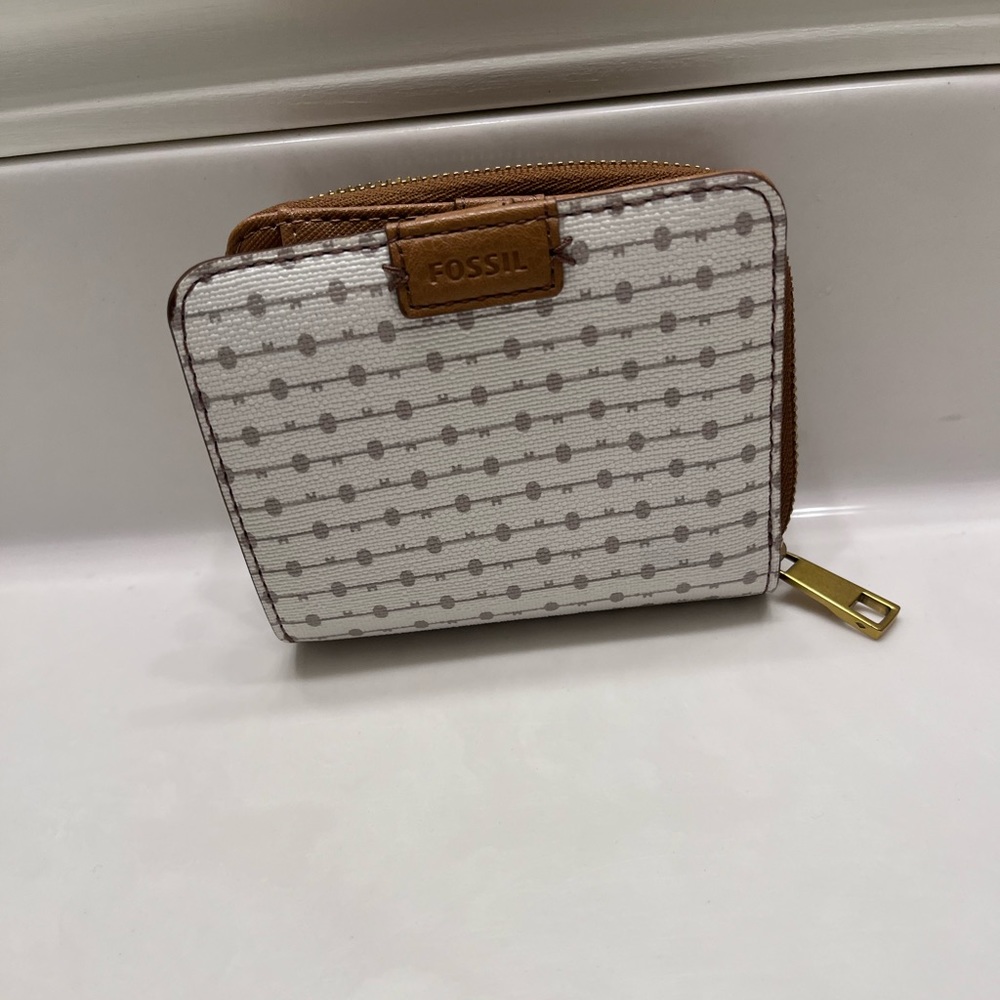 Fossil wallet